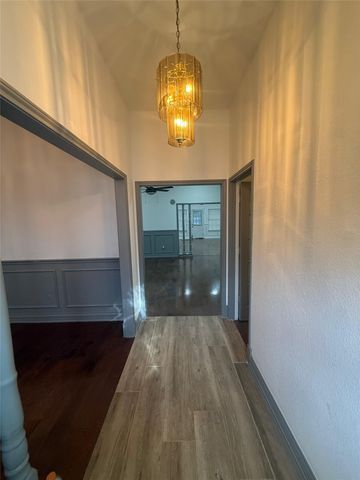 1009 Village Wood Court, Arlington, TX 76012