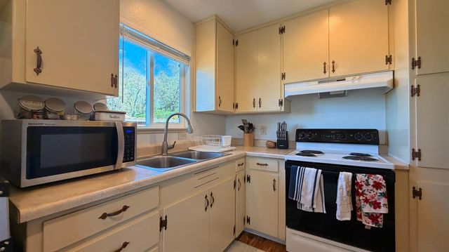 553 Russell Rd, San Andreas, CA 95249