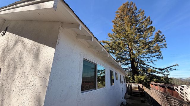 553 Russell Rd, San Andreas, CA 95249