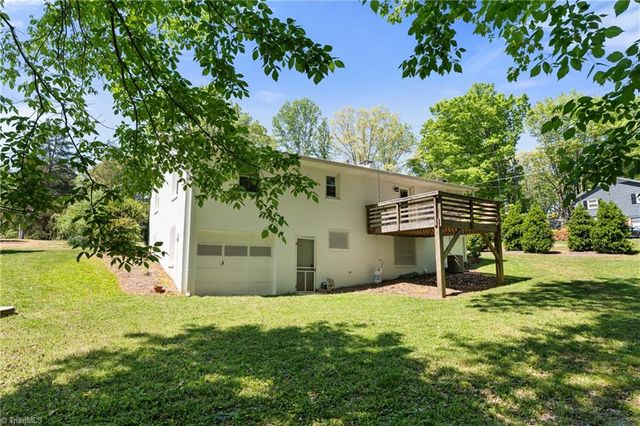 66 Robinhood Circle, Winston-salem, NC 27106