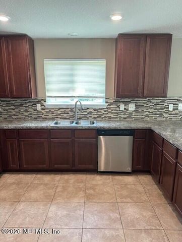9670 FREEFALL Road, Jacksonville, FL 32221