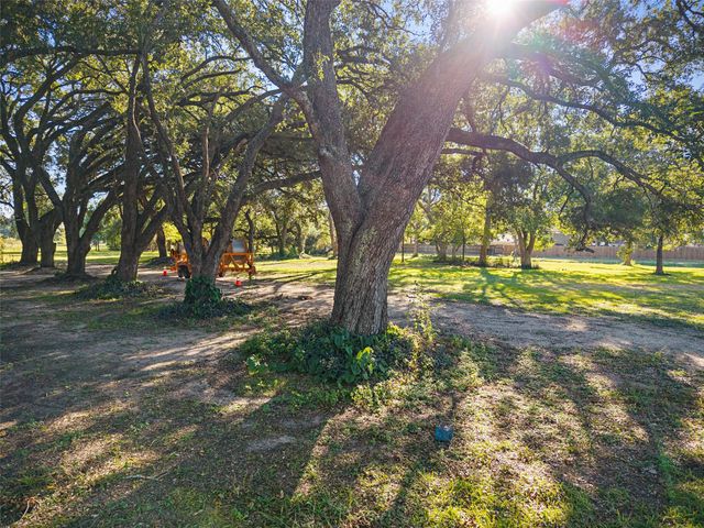 2201 Cedar Bayou Road, Baytown, TX 77520