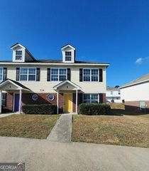 739 Wheel House Lane B, Monroe, GA 30655