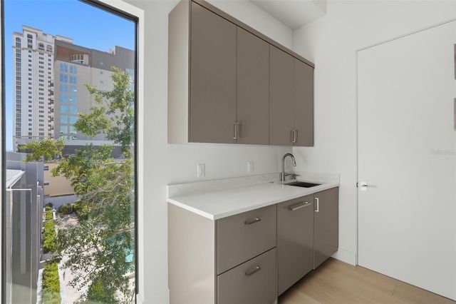 321 2ND STREET N, St Petersburg, FL 33701