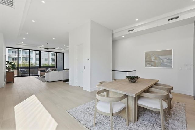 321 2ND STREET N, St Petersburg, FL 33701