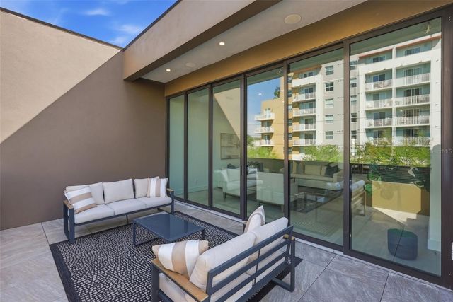 321 2ND STREET N, St Petersburg, FL 33701