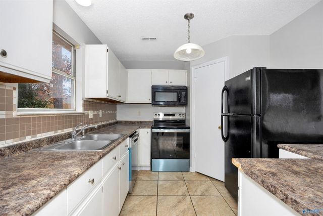 105 Oakline Drive, Madison, AL 35757