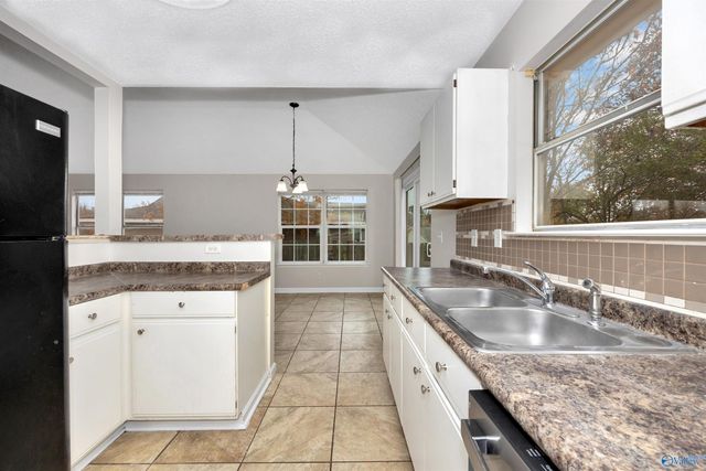 105 Oakline Drive, Madison, AL 35757