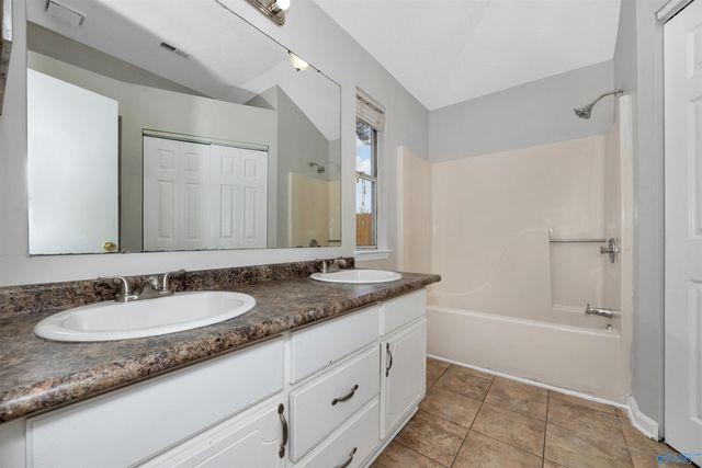 105 Oakline Drive, Madison, AL 35757