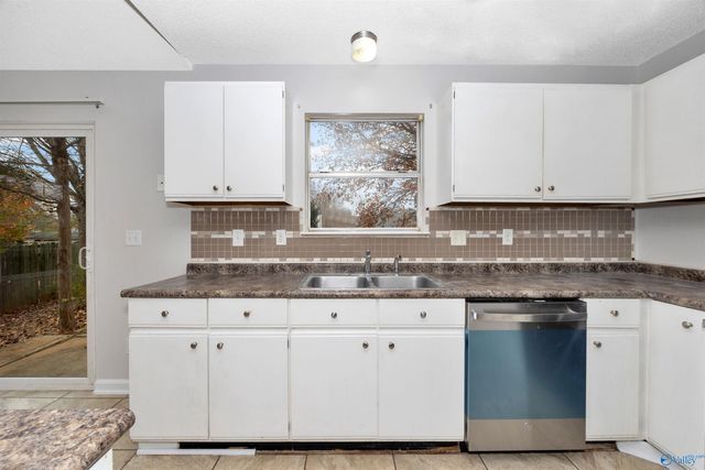 105 Oakline Drive, Madison, AL 35757