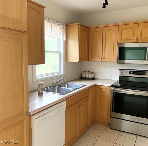 6832 Sandtrap DR #1, Fort Myers, FL 33919