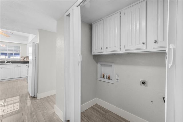 3102 Oak Hill Road, Carrollton, TX 75007