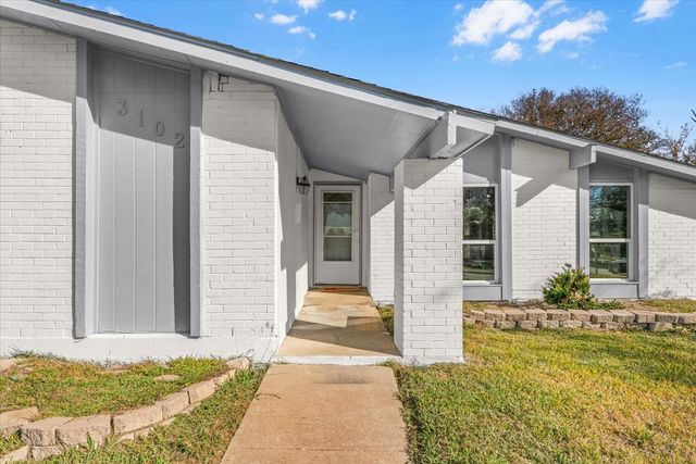 3102 Oak Hill Road, Carrollton, TX 75007