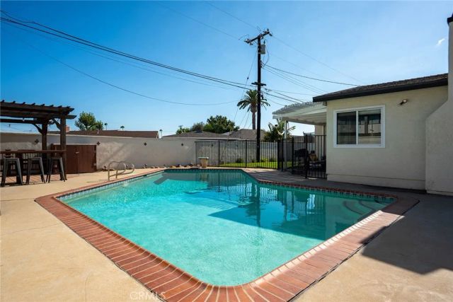 404 W Workman Avenue West, Covina, CA 91723