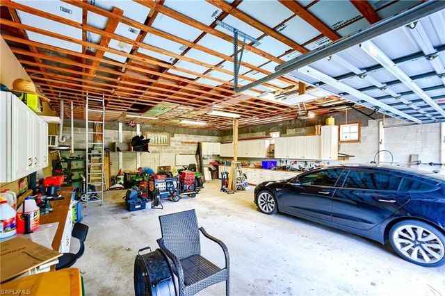 291 Everglades BLVD N, Naples, FL 34120