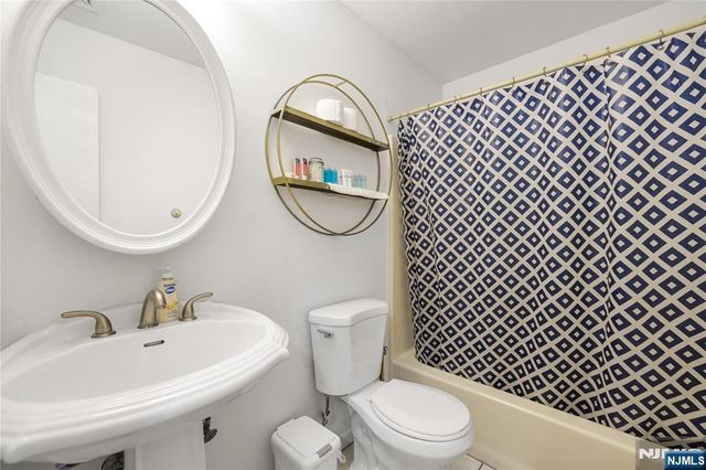 44 Coriander Way 44, Englewood, NJ 07631