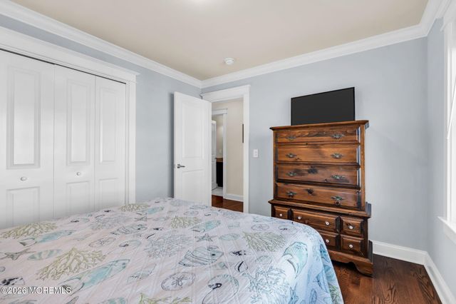 8 Meadow Avenue, Manasquan, NJ 08736