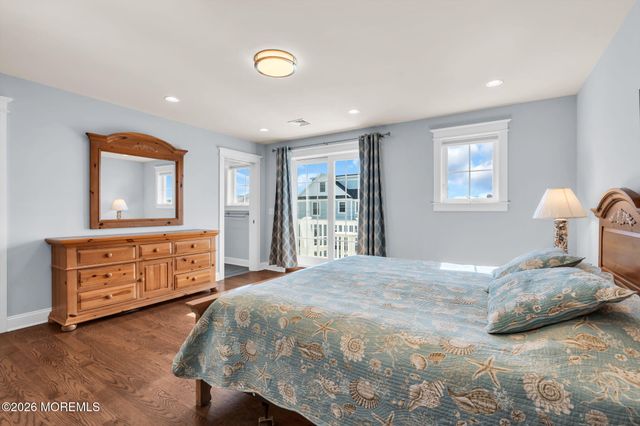 8 Meadow Avenue, Manasquan, NJ 08736