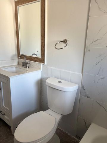 4006 W LAND AVENUE W, Tampa, FL 33616