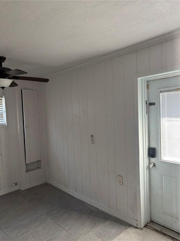 4006 W LAND AVENUE W, Tampa, FL 33616