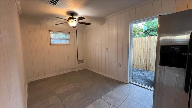 4006 W LAND AVENUE W, Tampa, FL 33616