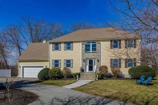 126 Lafayette St, Marblehead, MA 01945