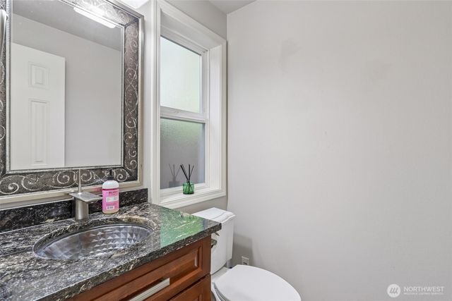 7343 19th Avenue NE, Seattle, WA 98115