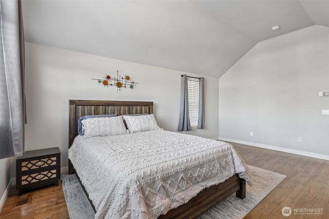 7343 19th Avenue NE, Seattle, WA 98115