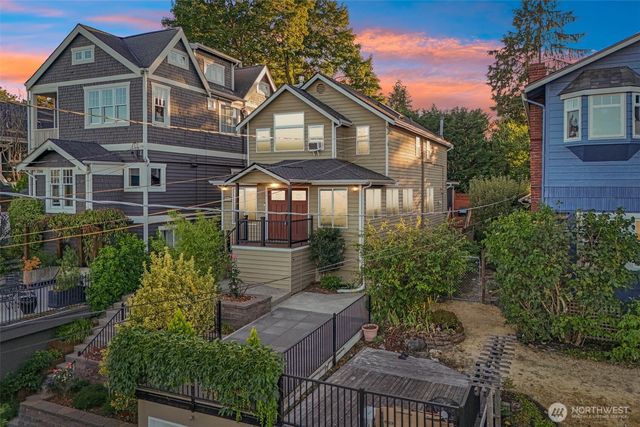 7343 19th Avenue NE, Seattle, WA 98115