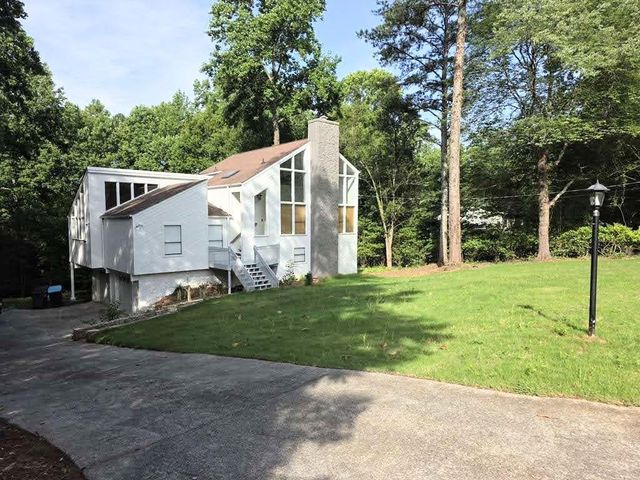 1411 E Shiloh Trail NW, Kennesaw, GA 30144