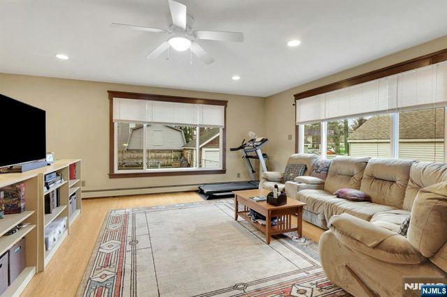 148 Magnolia Avenue, Kearny, NJ 07032