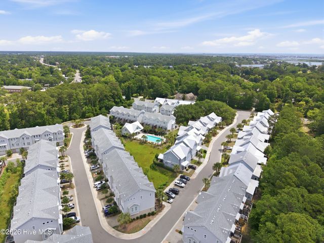 1810 Bungalow Row, Wilmington, NC 28409