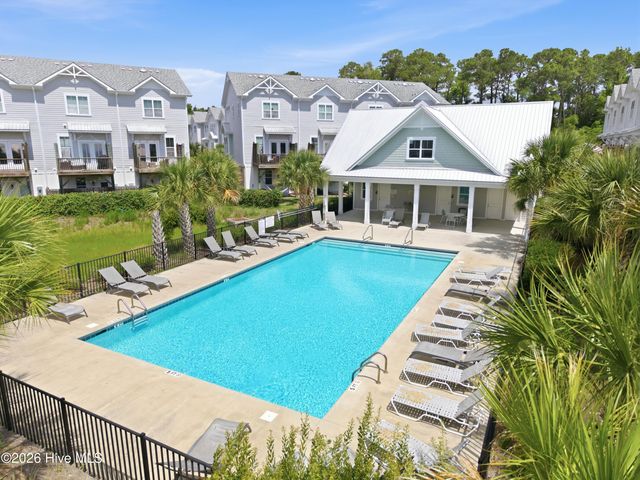 1810 Bungalow Row, Wilmington, NC 28409