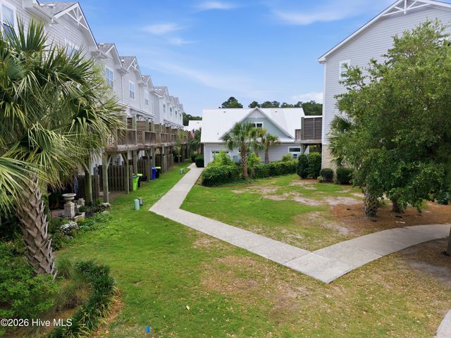 1810 Bungalow Row, Wilmington, NC 28409