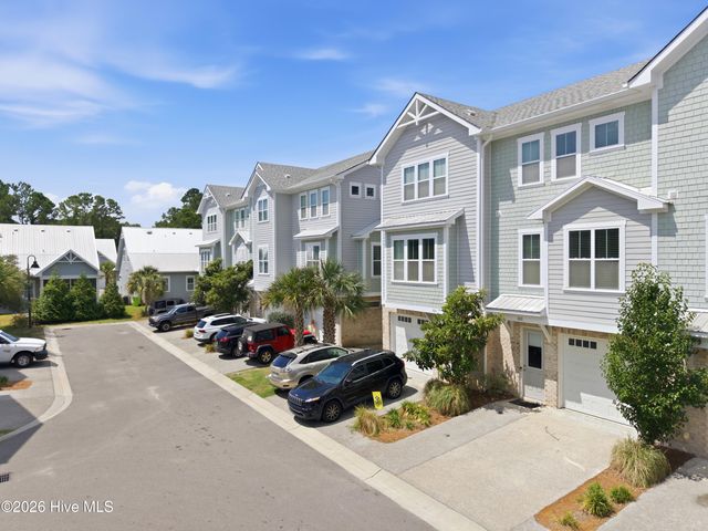 1810 Bungalow Row, Wilmington, NC 28409