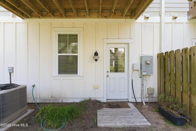 1810 Bungalow Row, Wilmington, NC 28409