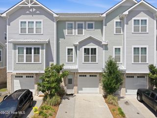 1810 Bungalow Row, Wilmington, NC 28409