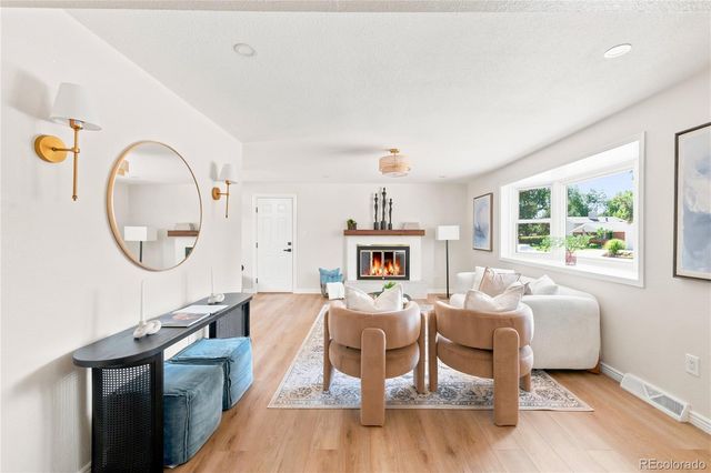 11831 W 70th Place, Arvada, CO 80004