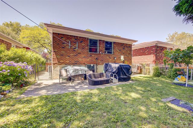 71-15 167th Street, Fresh Meadows, NY 11365