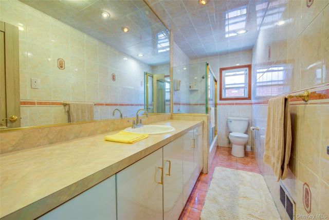71-15 167th Street, Fresh Meadows, NY 11365