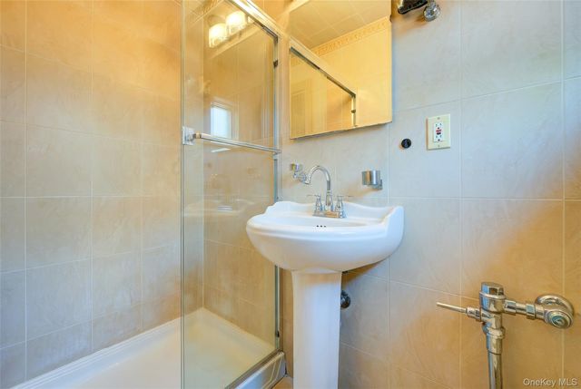 71-15 167th Street, Fresh Meadows, NY 11365