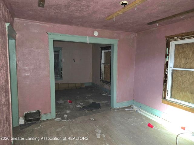 2315 N High Street, Lansing, MI 48906