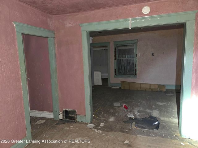 2315 N High Street, Lansing, MI 48906