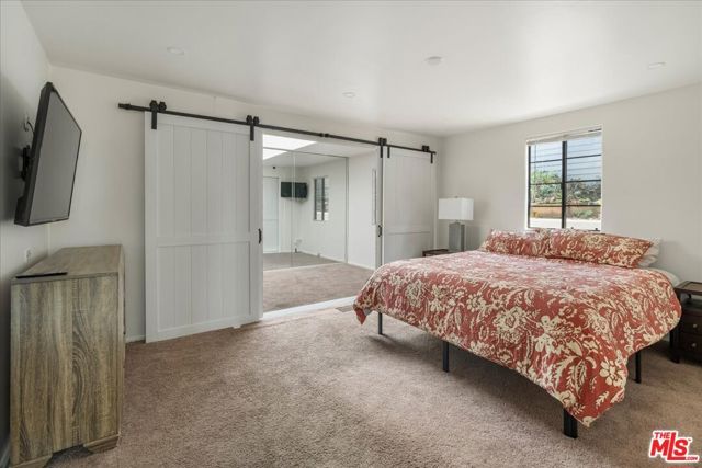 6530 Lakeridge Road, Los Angeles, CA 90068