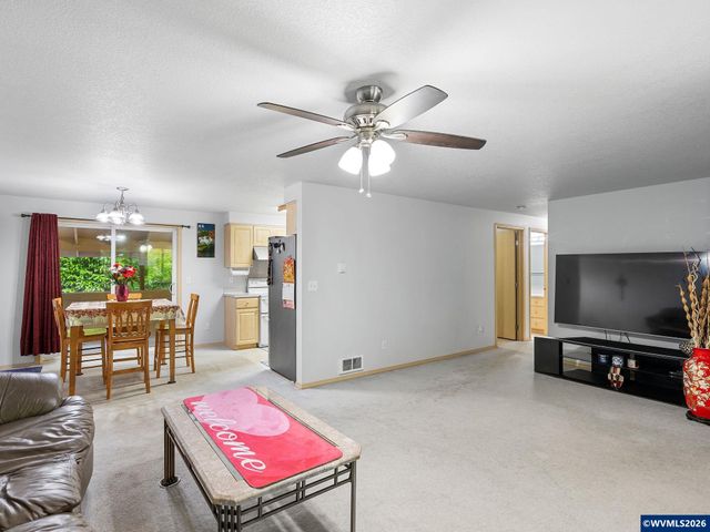 16110 S Maplelane Rd, Oregon City, OR 97045
