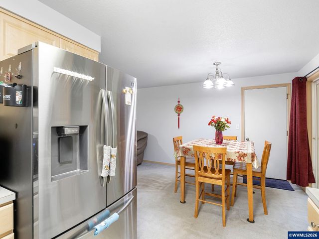 16110 S Maplelane Rd, Oregon City, OR 97045