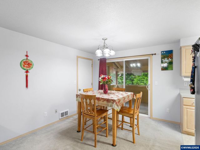 16110 S Maplelane Rd, Oregon City, OR 97045