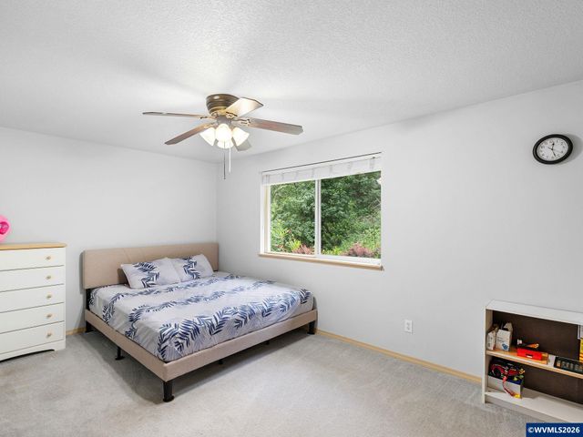 16110 S Maplelane Rd, Oregon City, OR 97045