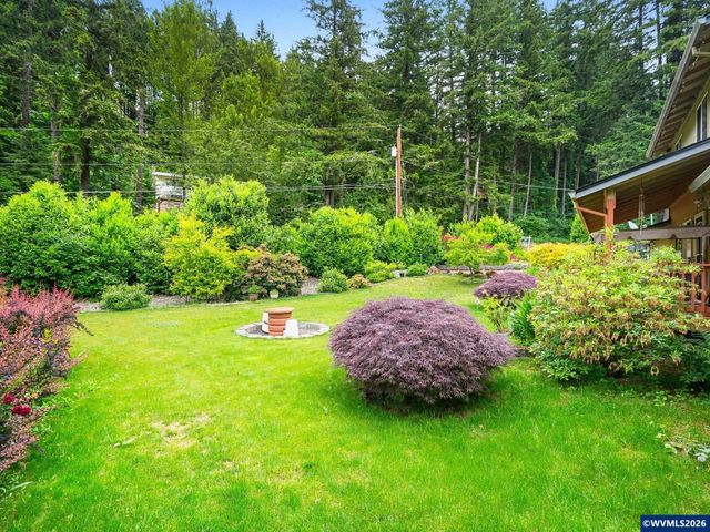 16110 S Maplelane Rd, Oregon City, OR 97045