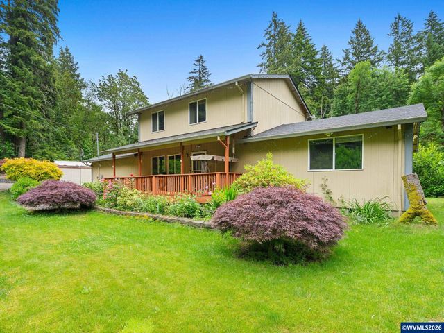 16110 S Maplelane Rd, Oregon City, OR 97045